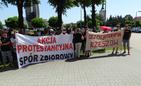 Personel szpitala nr 2 protestował przez Urzędem Marszałkowskim