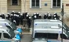 Policja przed Ministerstwem Sprawiedliwości. Po godzinie 14.00 oddział pobiegł pod Sejm 