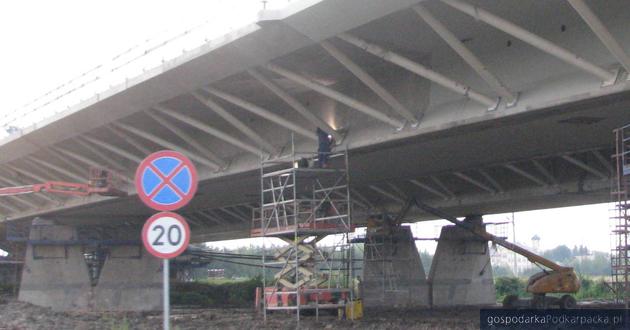 Pogoda winna opóźnieniom na autostradzie