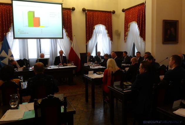 Rada Miasta Rzeszowa po przegłosowaniu budżetu. Fot. Adam Cyło