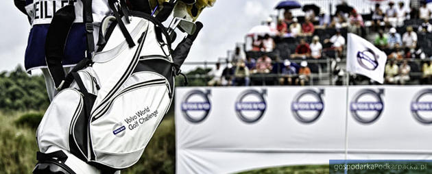 Volvo promuje się poprzez grę w golfa