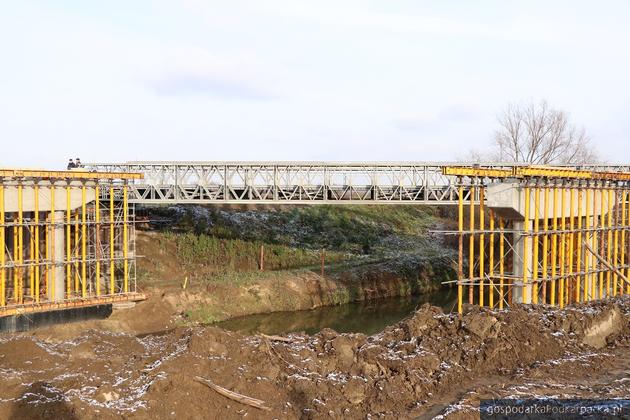 Budowa mostu w Michałówce (rzeka Wisznia)