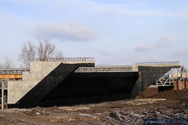 Budowa mostu w Michałówce (rzeka Wisznia)