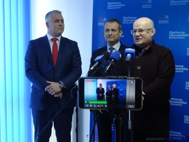 Od lewej Piotr Tomański, Zdzisław Gawlik i Andrzej Szlęzak. Fot. Adam Cyło