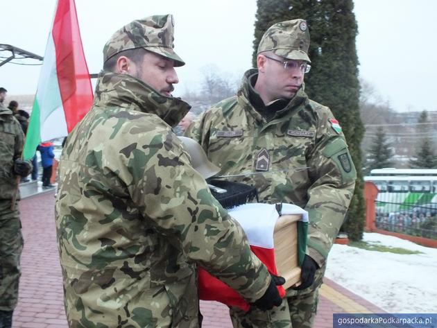 Uroczysty pogrzeb nieznanego węgierskiego żołnierza