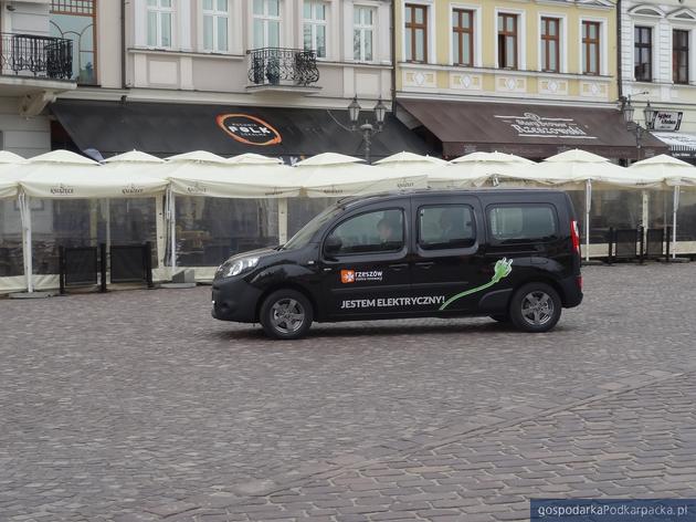 Elektryczne renault kangoo już w Urzędzie Miasta Rzeszowia