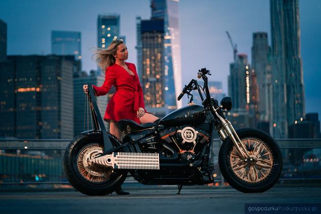Harley-Davidson zrobiony w Rzeszowie jest zaprezentowany w Nowym Jorku