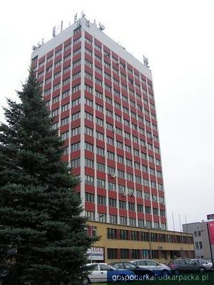 Wieżowiec Izby Administracji Skarbowej w Rzeszowie do modernizacji
