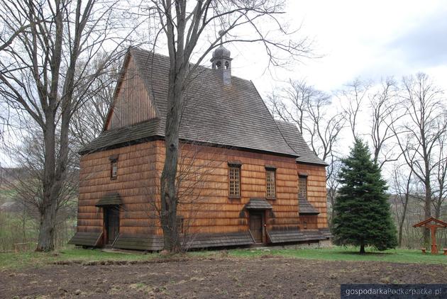 Bachórzec: drewniany kościół po konserwacji