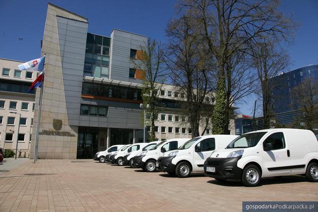 Wojewódzka Stacja Sanitarno-Epidemiologiczna w Rzeszowie ma 7 nowych samochodów (