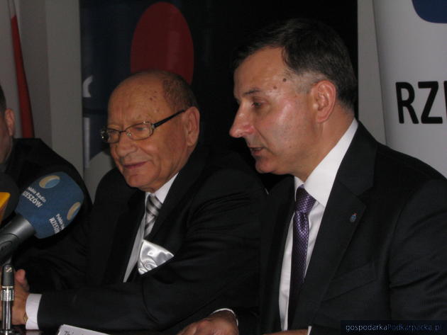 Od lewej Tadeusz Ferenc, prezydent Rzeszowa i Zbigniew Jagiełło, prezes PKO Bank Polski. Fot. Adam Cyło