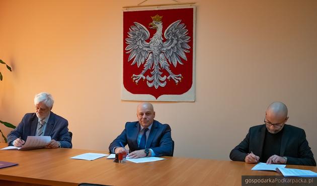Umowa na projekt przebudowy drogi Ulanów-Rudnik nad Sanem podpisana