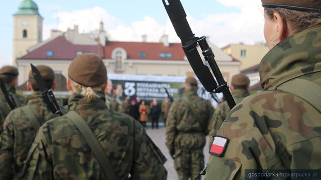 Kolejna grupa żołnierzy WOT złożyła przysięgę na rzeszowskim Rynku