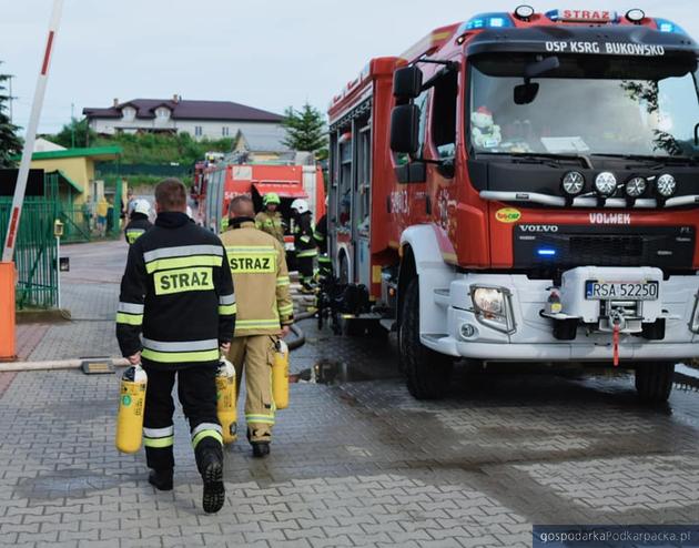 Ciarko po pożarze. Firma zapowiada wznowienie produkcji 