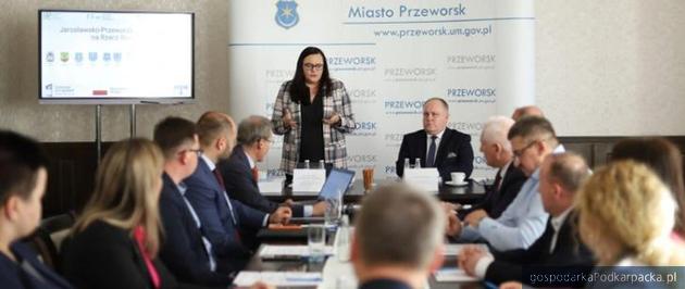 Posiedzenie Jarosławsko-Przeworskiego Partnerstwa dla Rozwoju z udziałem Małgorzaty Jarosińska-Jedynak