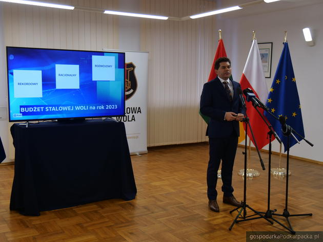 Prezydent Lucjusz Nadbereżny prezentuje założenia budżetu miasta na 2023 r.