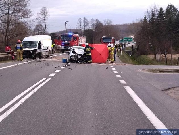 Wypadek Busa I Osob Wki Jedna Osoba Nie Yje Gospodarkapodkarpacka Pl