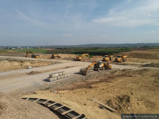 Budowa S19 na pograniczu wsi Niechobrz i Mogielnica w gminie Boguchwała. Fot. Adam Cyło