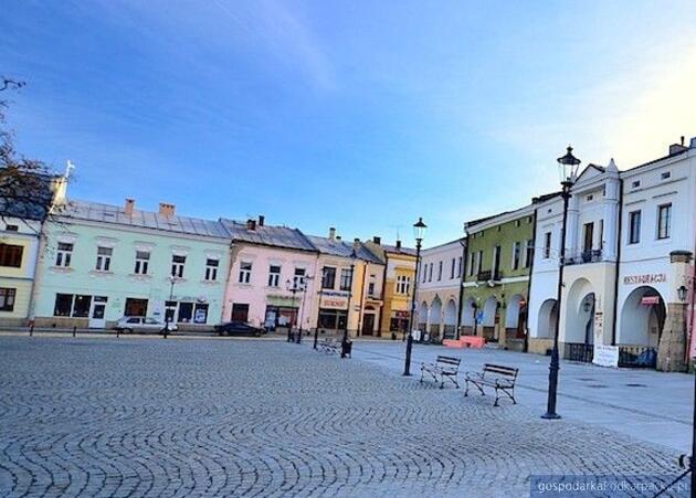 Rynek w Krośnie, zdjęcie ilustracyjne. Fot. visitkrosno.pl