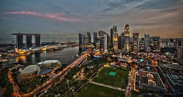 Singapur. Fot. WikipediaCommons/chenisyuan
