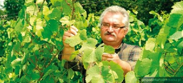Marek Nowiński, winiarz z miejscowości Przysiek. Fot. winiarzepodkarpacia.pl