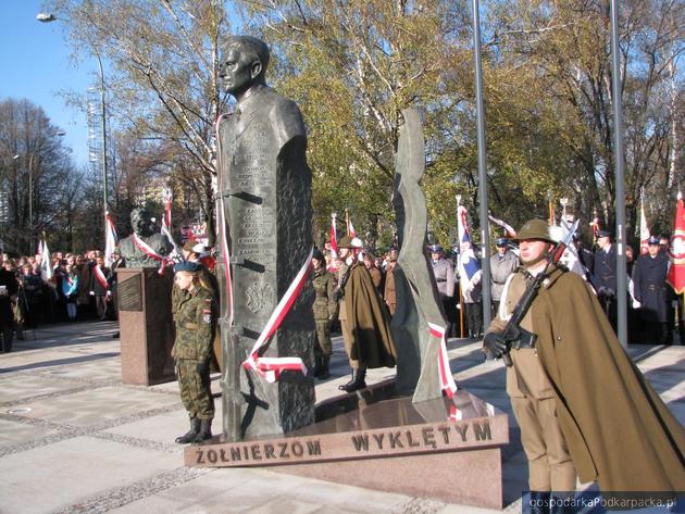 Odsłonięcie pomnika pułkownika Łukasza Cieplińskiego