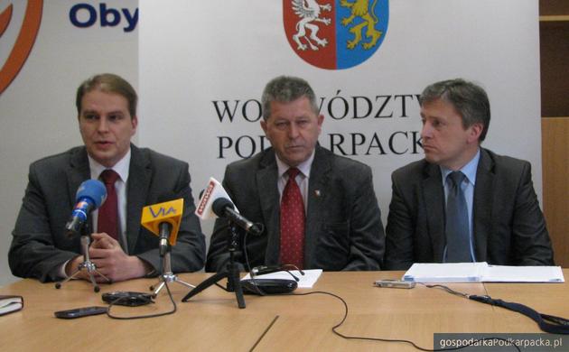 Od lewej Sławomir Miklicz, Bronisław Tofil i Mariusz Kawa. 