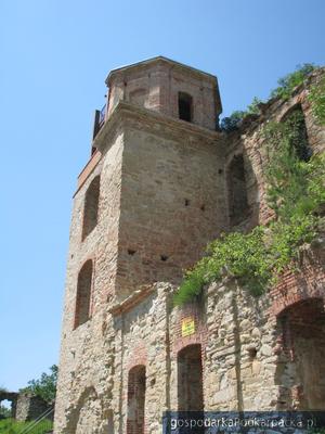 Zrekonstruowana wieża z tarasem widokowym. Fot. Adam Cyło