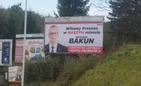 Wojciech Bakun prowadzi kampanię wyborczą i „wita prezesa”