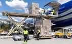 Towarowy Boeing 747 linii National Airlines obsłużony na lotnisku w Jasionce
