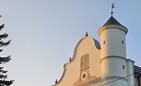 Elewacja synagogi w Lesku już po renowacji