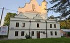 Elewacja synagogi w Lesku już po renowacji