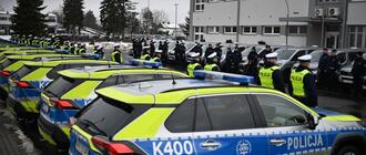 Nowe radiowozy dla podkarpackiej policji - suvy i kombivany