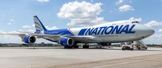 Towarowy Boeing 747 linii National Airlines obsłużony na lotnisku w Jasionce
