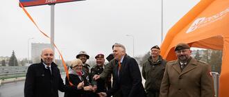 Rzesz&oacute;w pamięta o generale Maczku. Nowy most nosi jego imię