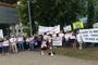 Protest przeciwko budowie torów w Jasionce pod Urzędem Marszałkowskim - Stop CPK