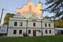 Elewacja synagogi w Lesku już po renowacji