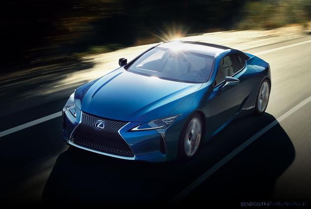 test Fot. Lexus