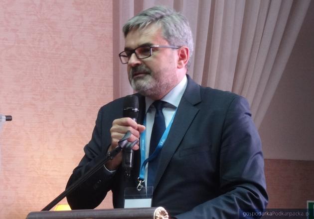 Artur Tomasik prezes Związku Regionalnych Portów Lotniczych i prezes Górnośląskiego Towarzystwa Lotniczego, spółki zarządzającej Międzynarodowym Portem Lotniczym Katowice w Pyrzowicach 