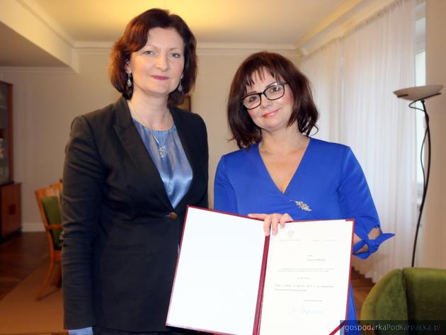 test Od lewej Ewa Leniart i Jolanta Sawicka. Fot. rzeszow.uw.gov.pl