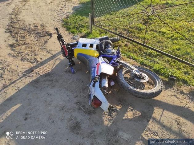 Nastolatek spowodował wypadek motocyklem
