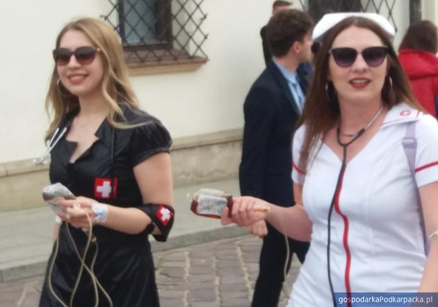 Rzeszowskie Juwenalia 2022 - zobacz zdjęcia z korowodu studentów