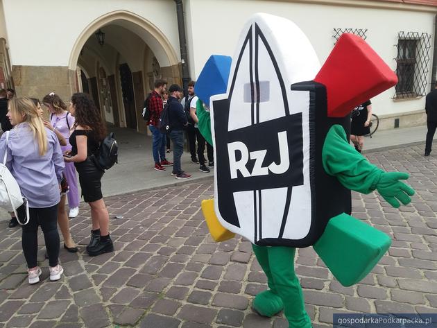 Rzeszowskie Juwenalia 2022 - zobacz zdjęcia z korowodu studentów