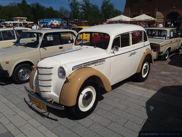 Moskwicz wersja 400-420