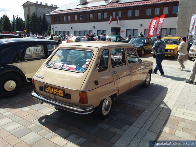 Zabytkowe samochody w Boguchwale - Motoshow 2023