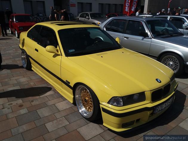 Zabytkowe samochody w Boguchwale - Motoshow 2023