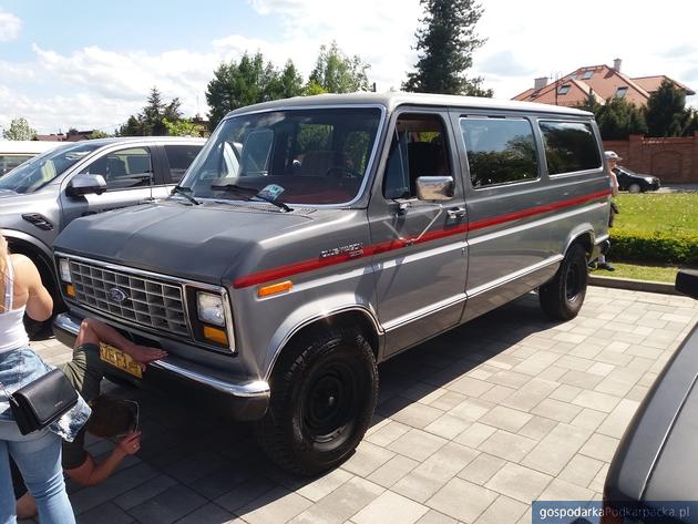 Zabytkowe samochody w Boguchwale - Motoshow 2023