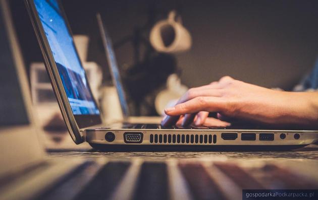 test Dlaczego recenzje w internecie są ważne dla klientów i firm