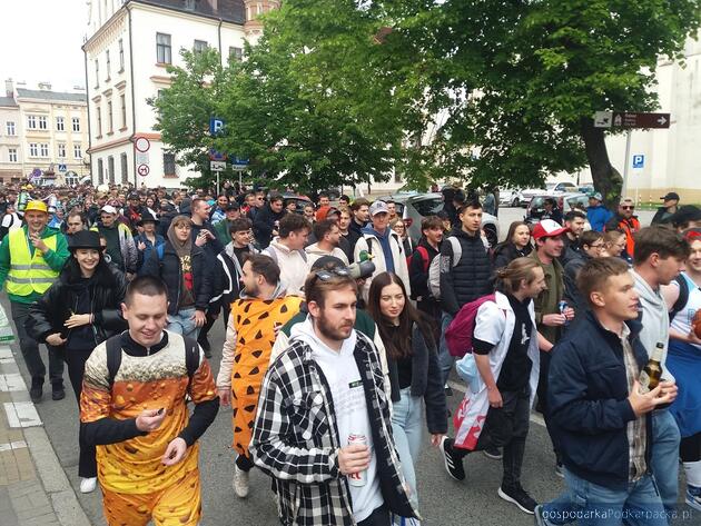 Rzeszowskie Juwenalia 2025 - zobacz korowód i przebrania