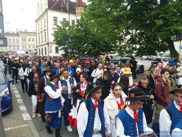 Rzeszowskie Juwenalia 2025 - zobacz korowód i przebrania